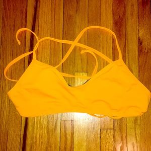 Jolyn Grayson tie back top